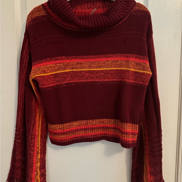 Free People Sunset Turtleneck Crop Sweater with Flared Sleeves Size Medium - Picture 2 of 12